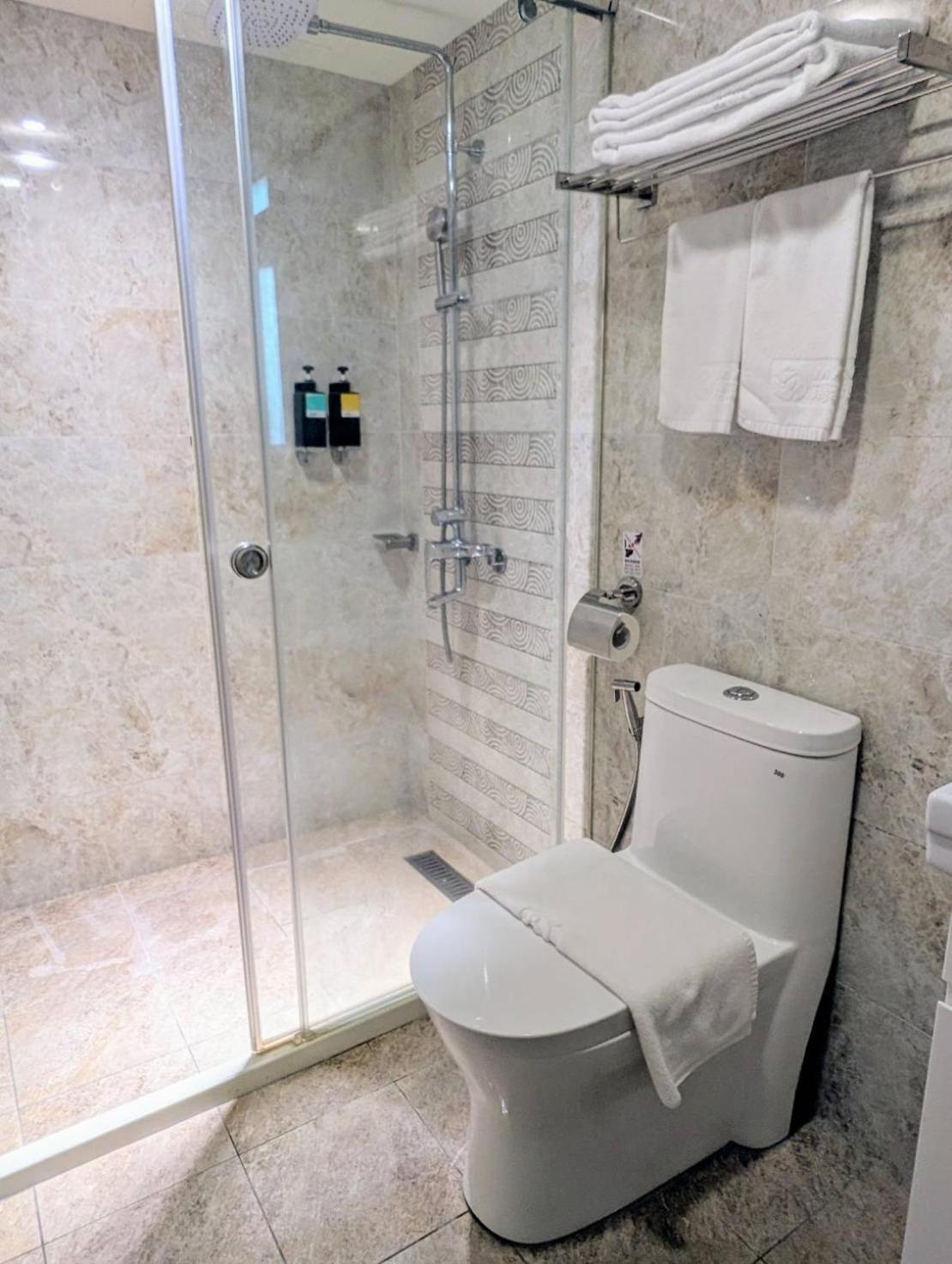 Macchi Hotel - Tajpej Zewnętrze zdjęcie