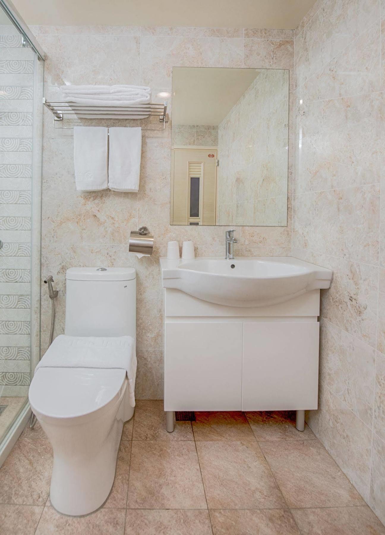 Macchi Hotel - Tajpej Zewnętrze zdjęcie