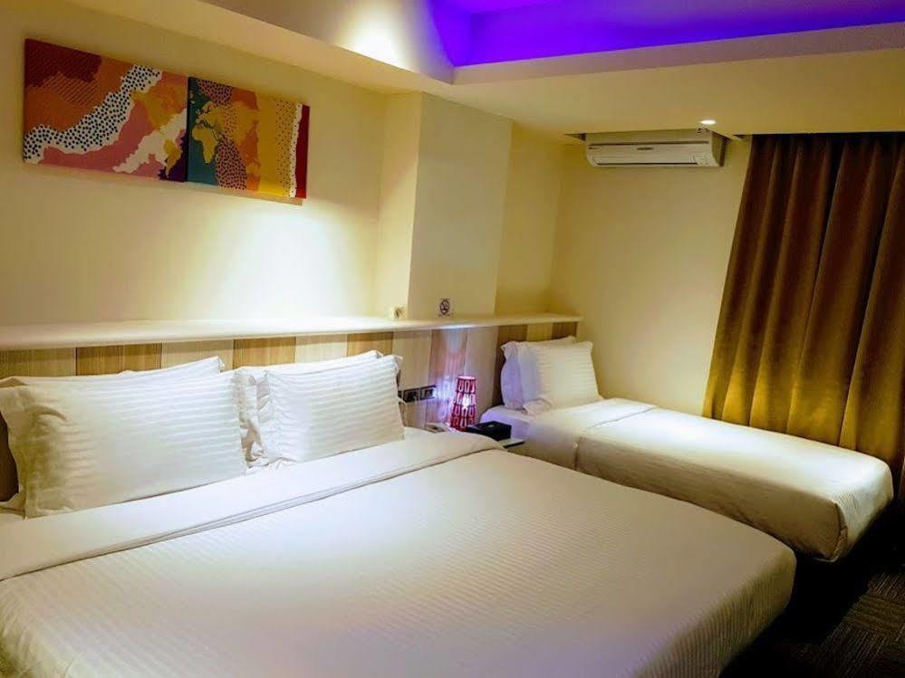 Macchi Hotel - Tajpej Zewnętrze zdjęcie